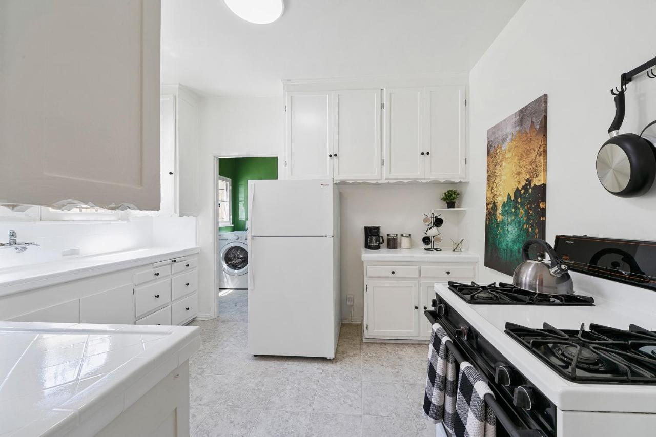 Beverly Hills Stylish & Central 1 Bedroom Apt + Parking Los Angeles Esterno foto