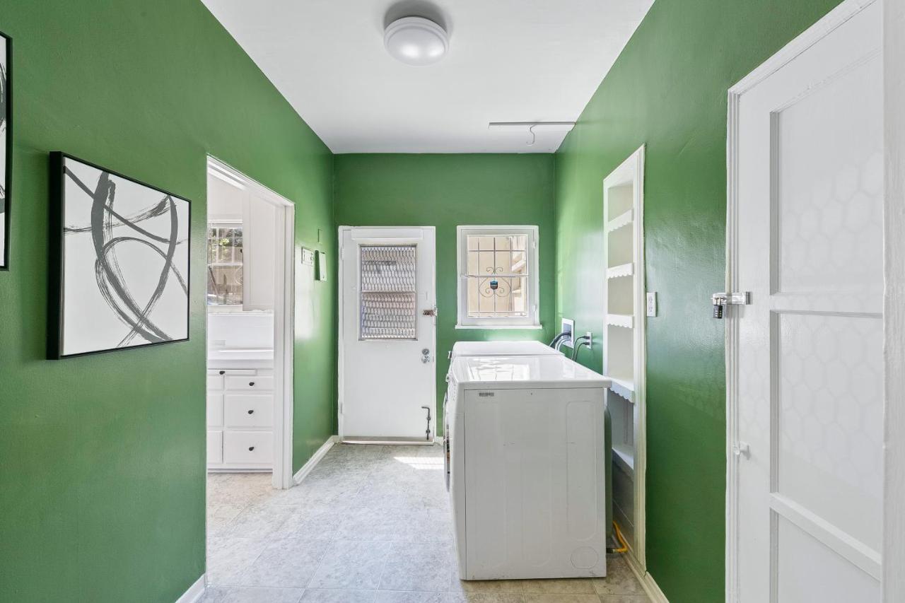 Beverly Hills Stylish & Central 1 Bedroom Apt + Parking Los Angeles Esterno foto